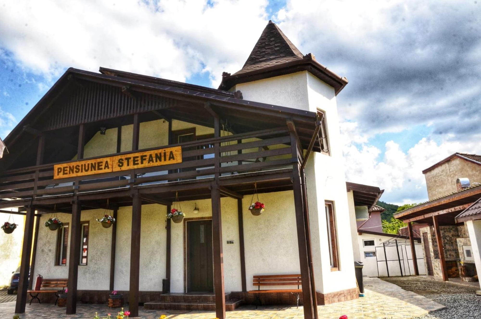 Pensiune Stefania Hunedoara Exterior foto